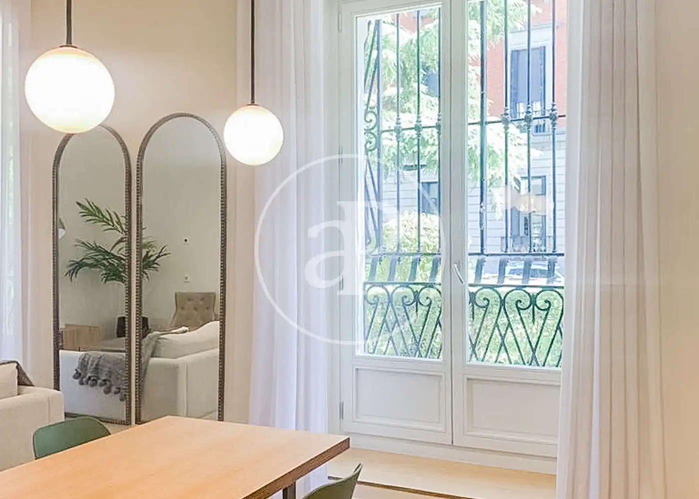 Schlafzimmer von Wohnung zur Miete in Madrid mit Klimaanlage, Heizung und Privatgarten