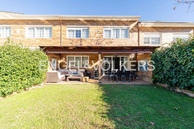 Casa-chalet en Venta en Norte