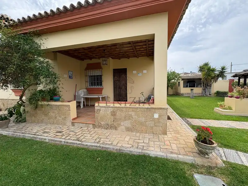 Garden of Houses for sale in El Puerto de Santa María  with Air Conditioner, Private garden and Swimming Pool