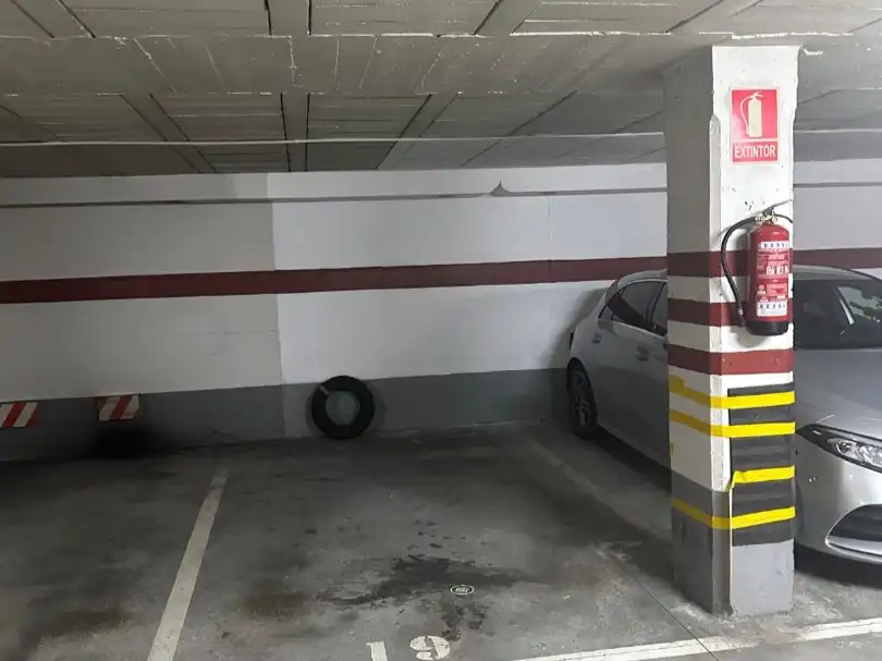 Aparcament de Garatge en venda en Oviedo 