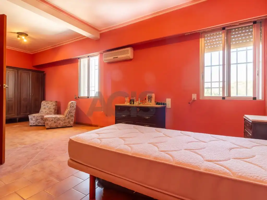 Habitación de Casa o chalet en venta en Alginet con Jardín privado, Terraza y Piscina