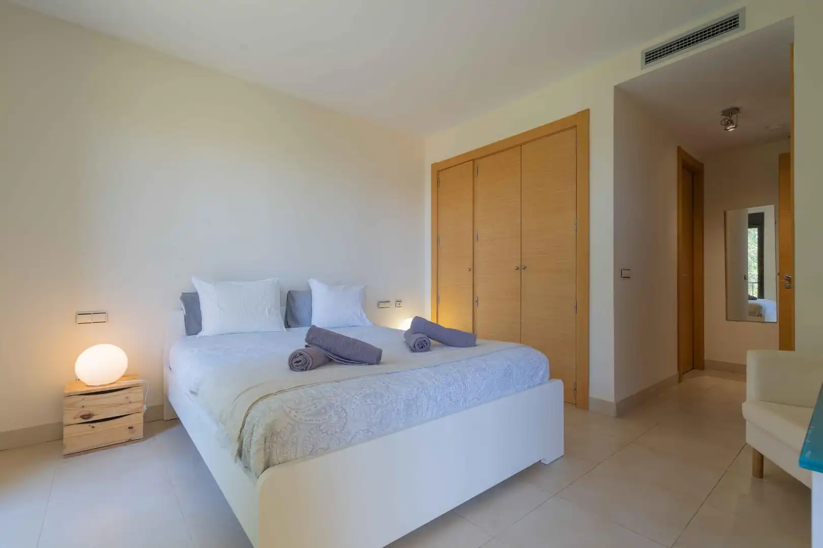 Dormitori de Apartament en venda en Marbella amb Aire condicionat, Calefacció i Jardí privat