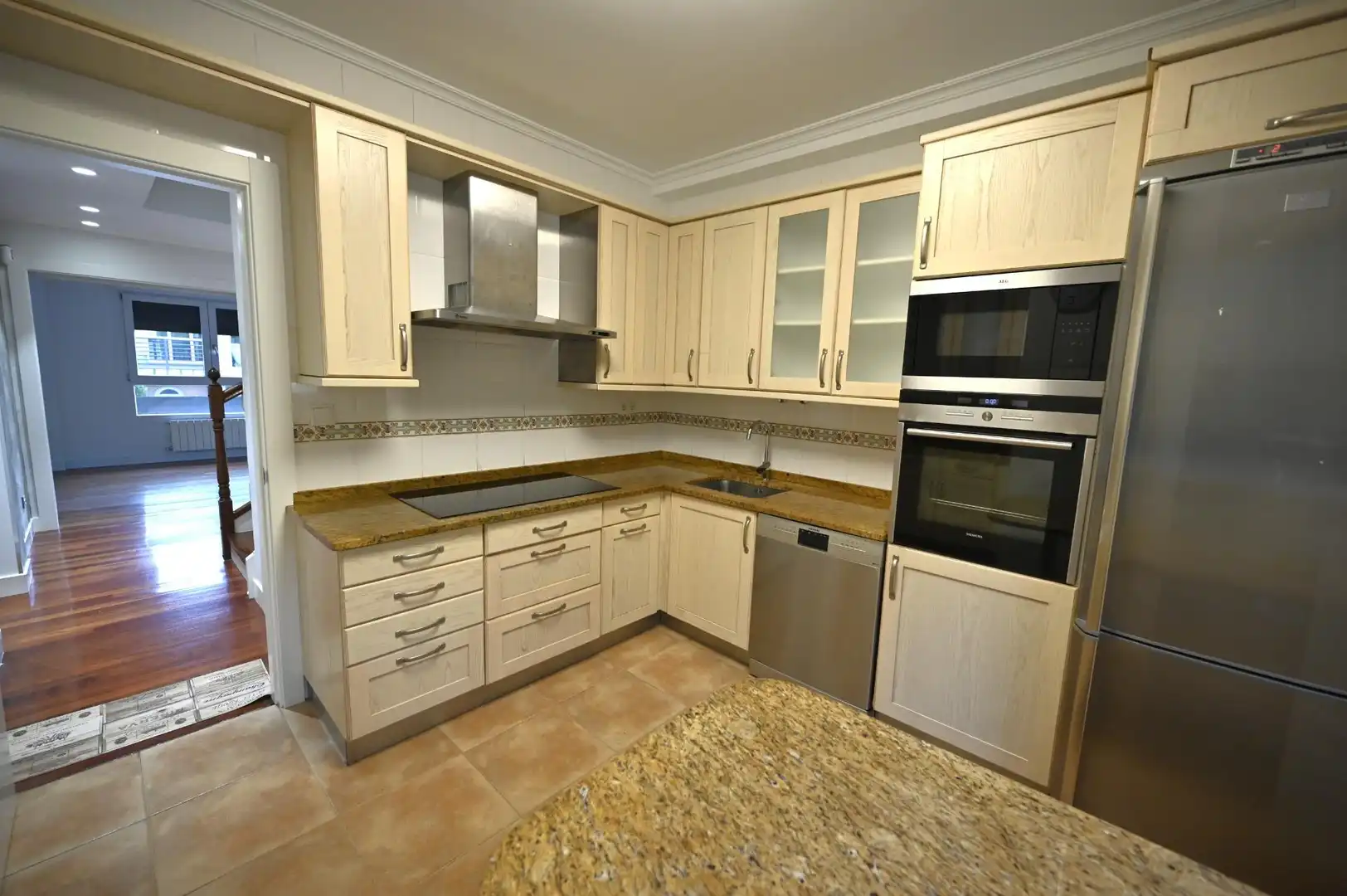 Cocina de Casa adosada en venta en Loiu con Aire acondicionado, Calefacción y Jardín privado