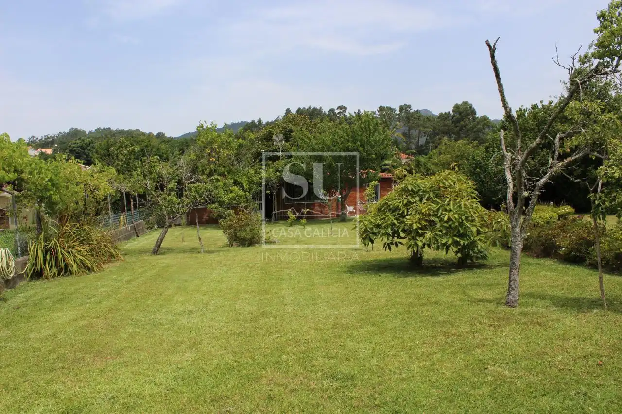 Casa o xalet en venda en Nigrán amb Calefacció, Jardí privat i Terrassa
