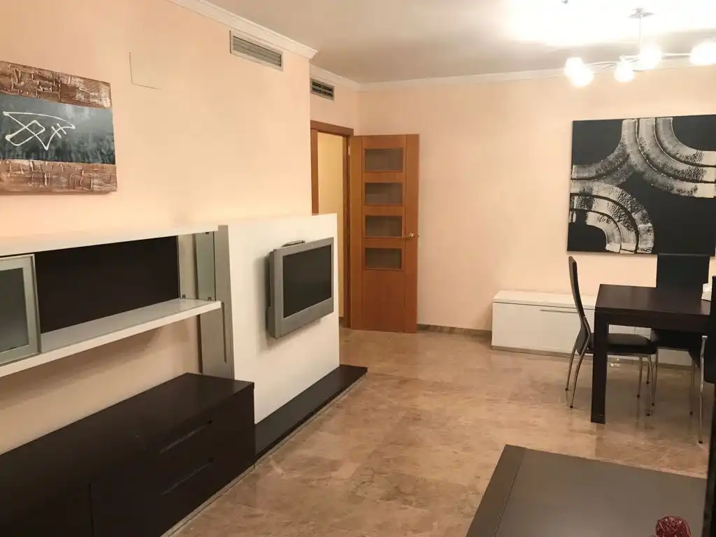 Sala d'estar de Pis de lloguer en Valencia amb Aire condicionat, Calefacció i Moblat