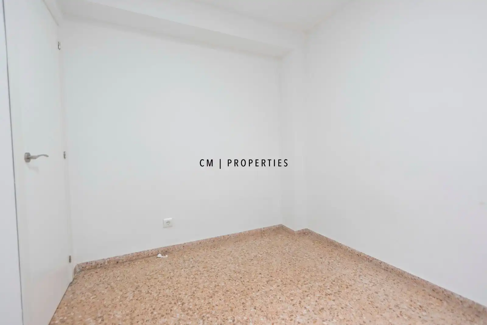 Flat for rent in carretera Malilla, Malilla
