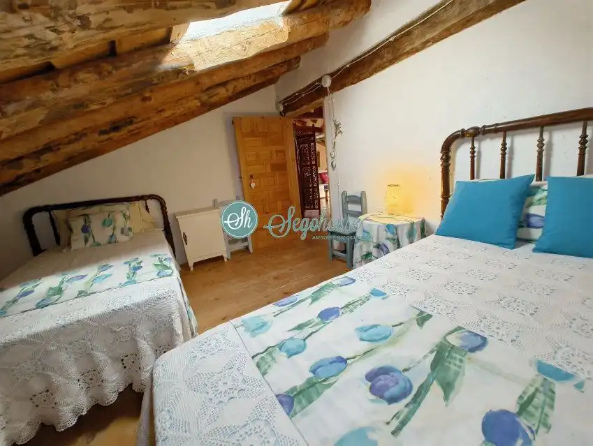 Habitación de Casa o chalet en venta en Escobar de Polendos con Calefacción y Trastero