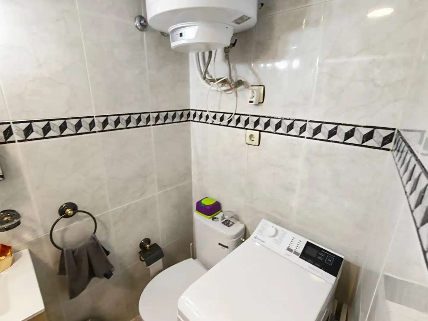 Bany de Estudi de lloguer en Murcia amb Aire condicionat, Calefacció i Moblat