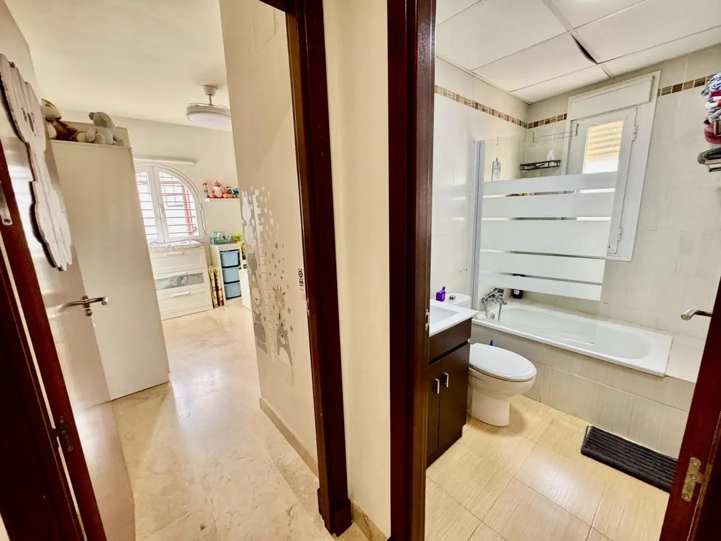 Bathroom of Attic for sale in Benalmádena  with Air Conditioner, Private garden and Terrace