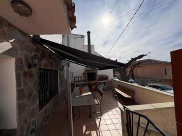 Detached house for sale in CL COMELLARETS