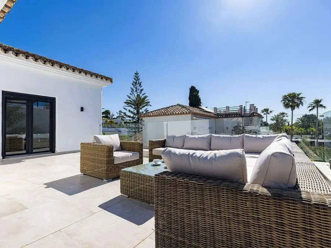 Terrasse von Haus oder Chalet zur Miete in Marbella mit Klimaanlage, Privatgarten und Terrasse