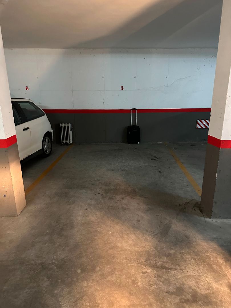Parkplatz von Garage miete in Monachil