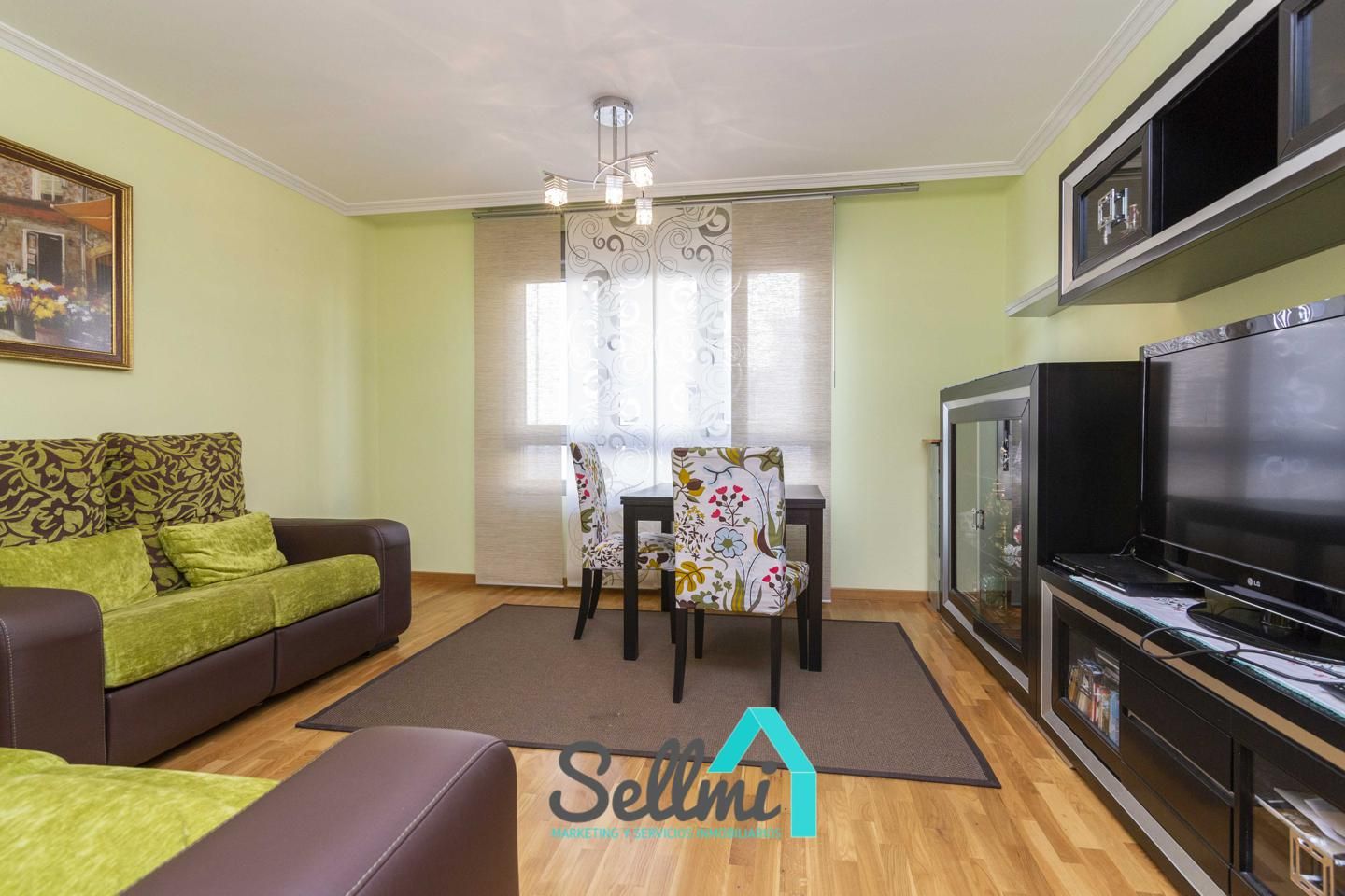 Sala de estar de Piso de alquiler en Siero con Calefacción, Parquet y Terraza