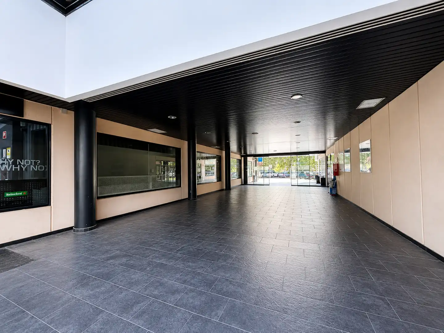 Gewerbefläche zur Miete in Calle Copenhague 9, imagen 2