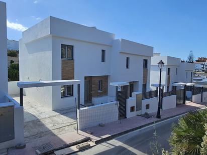 Exterior view of House or chalet for sale in Fuengirola