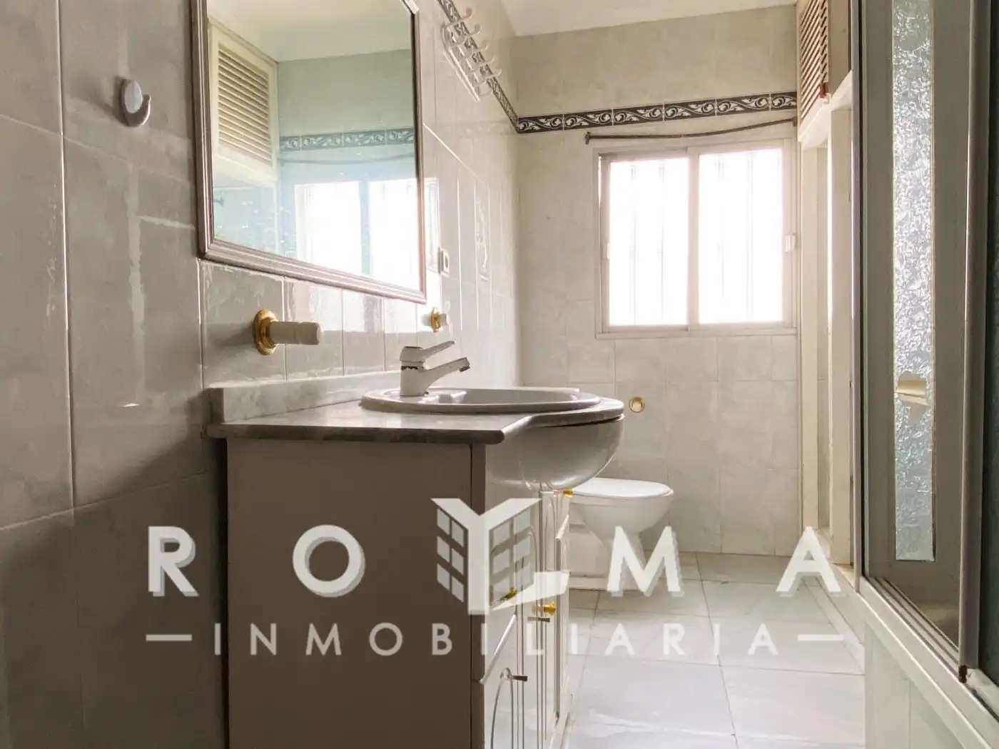 Baño de Piso en venta en Aznalcázar con Terraza