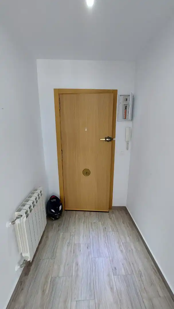 Flat for rent in Plasencia  with Air Conditioner, Heating and Furnished