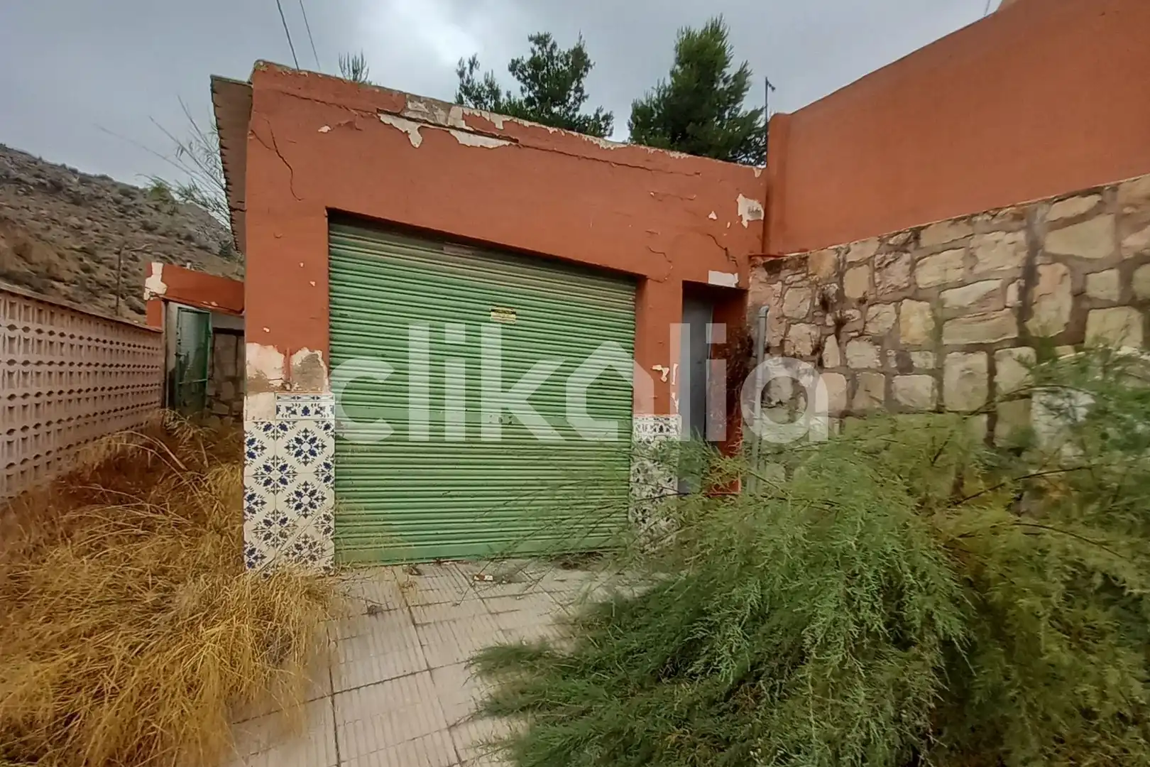 Exterior view of Houses for sale in Elda  with Terrace and Swimming Pool