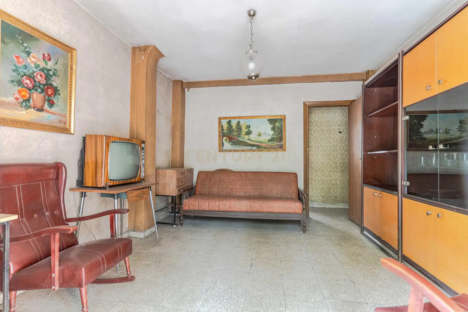 Sala d'estar de Apartament en venda en Granada amb Balcó