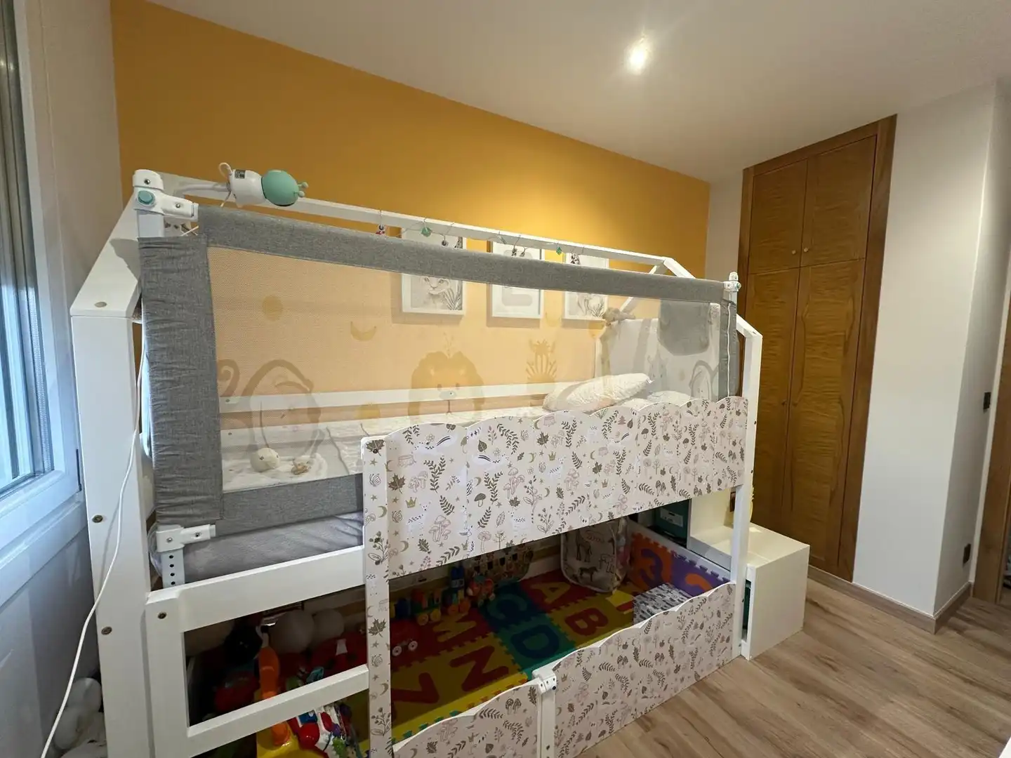 Bedroom of Flat for sale in Ourense Capital   with Air Conditioner, Heating and Terrace