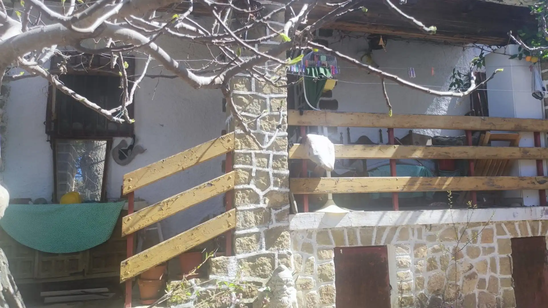 Vista exterior de Finca rústica en venta en Las Peñas de Riglos con Trastero, Amueblado y Balcón