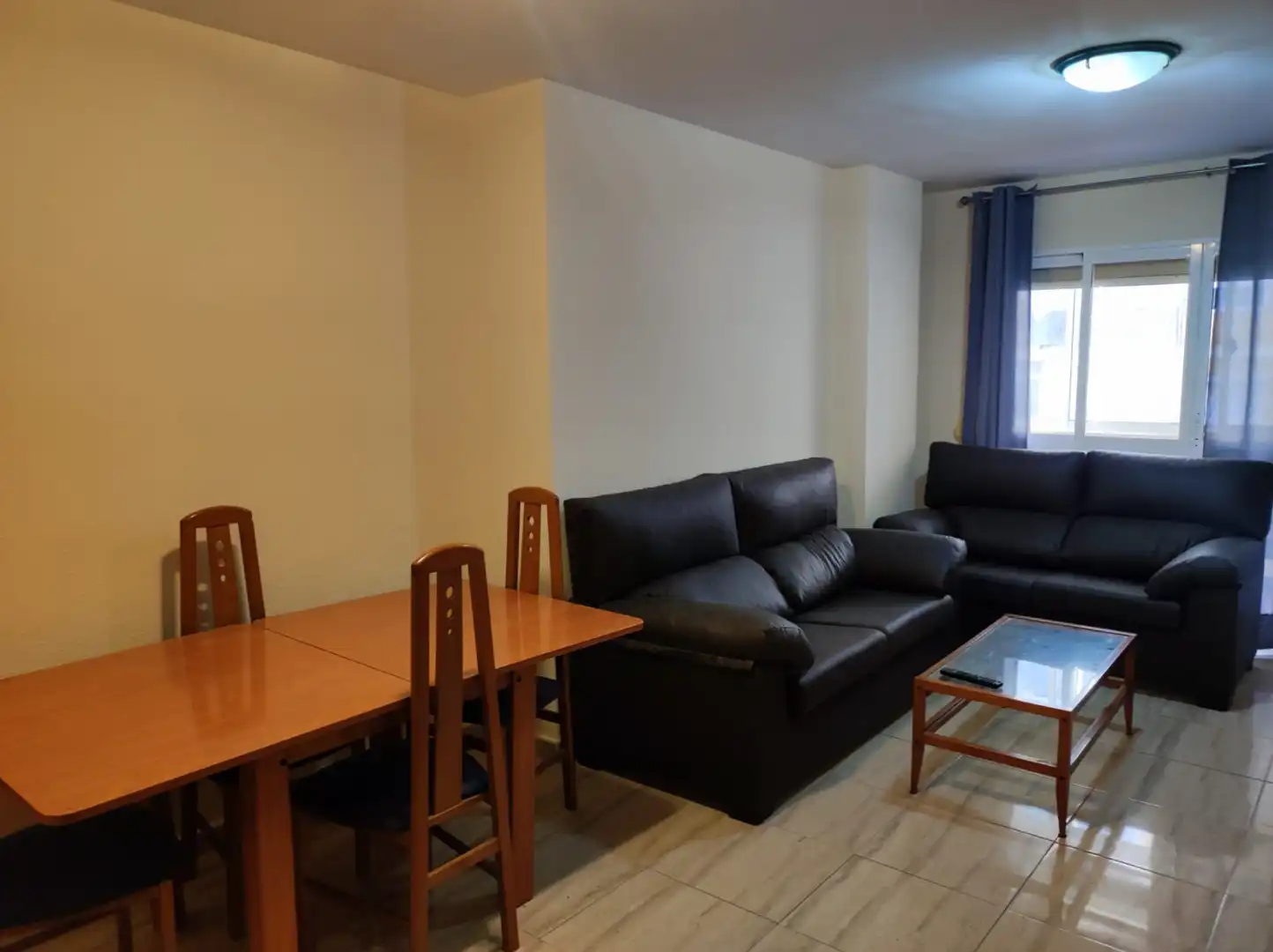 Flat with terrace to rent in Calle Martínez Maldonado, imagen 3