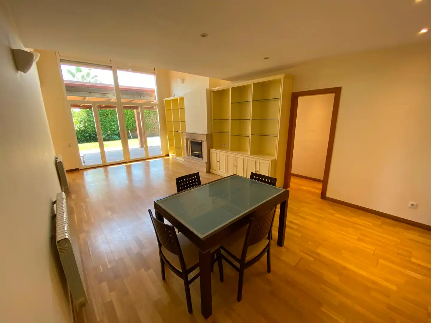 Casa o chalet de alquiler en Carrer dels Garrofers, 5, Migjorn
