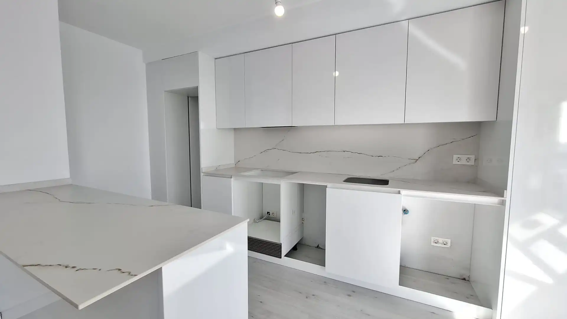 Cocina de Piso en venta en Ribeira con Calefacción, Parquet y Trastero