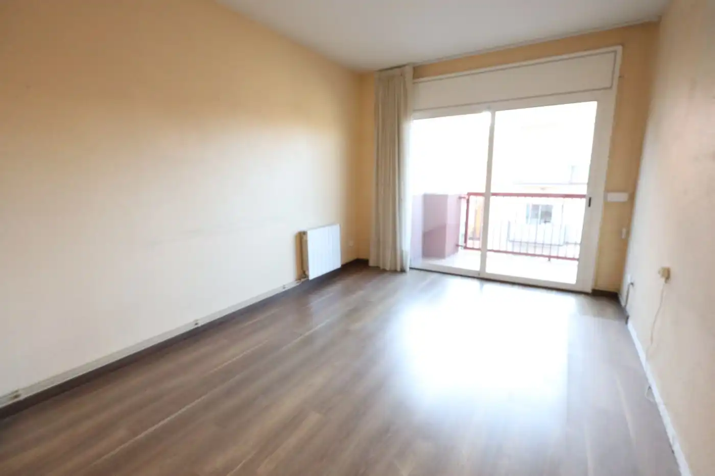 Habitación de Piso en venta en Barcelona con Calefacción y Balcón