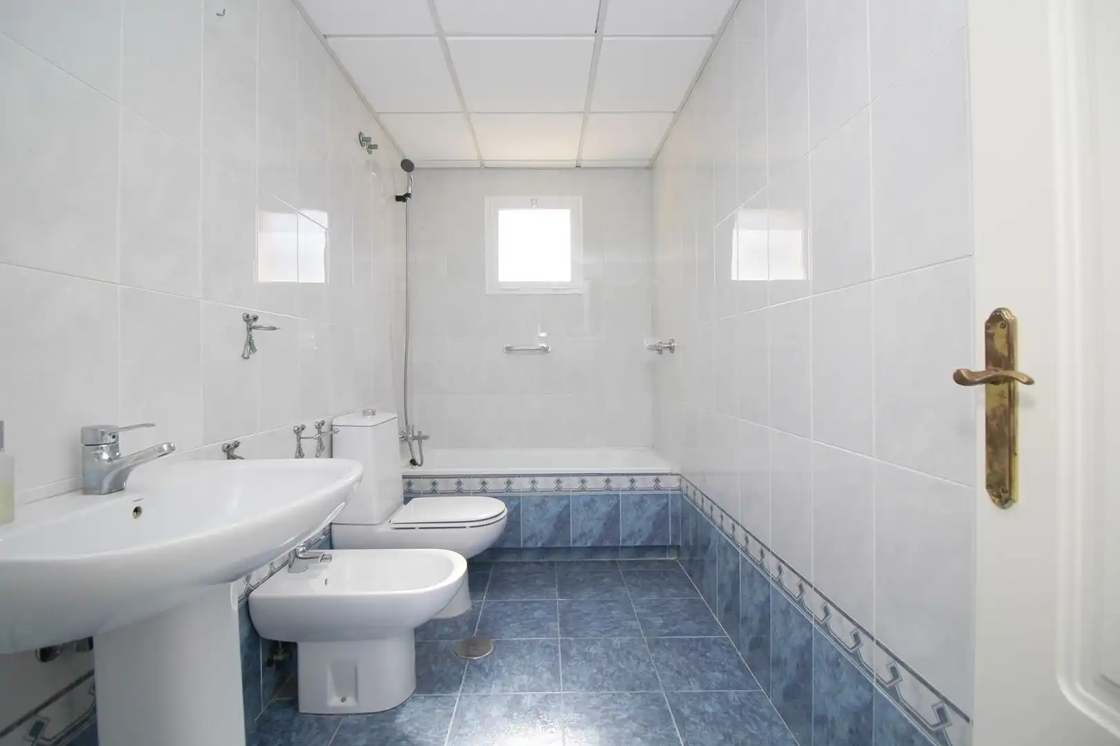 Baño de Piso en venta en Málaga con Aire acondicionado, Calefacción y Terraza