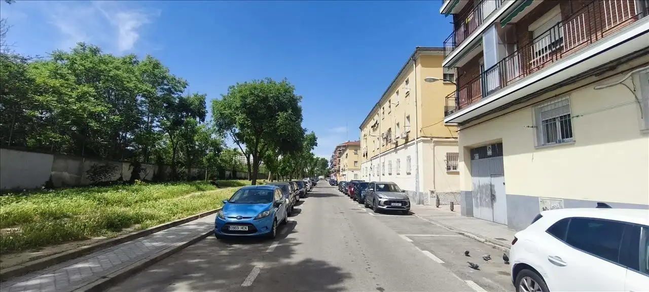 Vista exterior de Apartamento en venta en Madrid