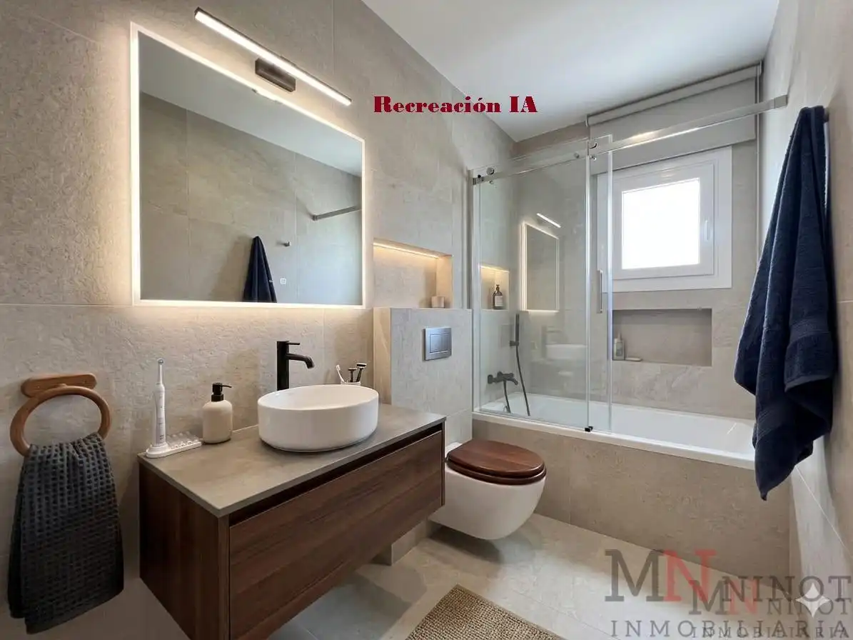 Bathroom of Houses for sale in Oropesa del Mar / Orpesa  with Air Conditioner, Heating and Terrace