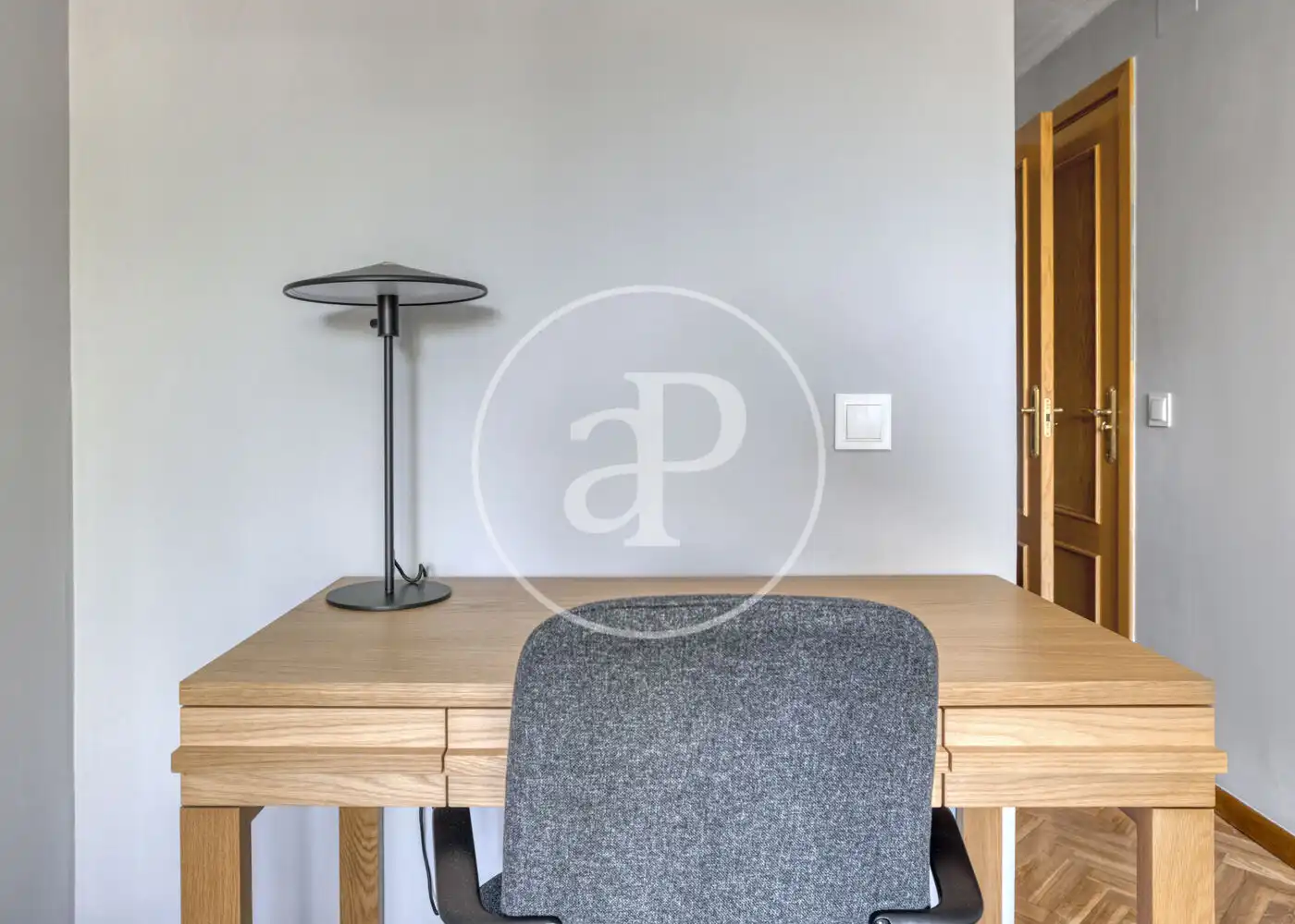 Flat for rent in Madrid  with Air Conditioner, Heating and Furnished