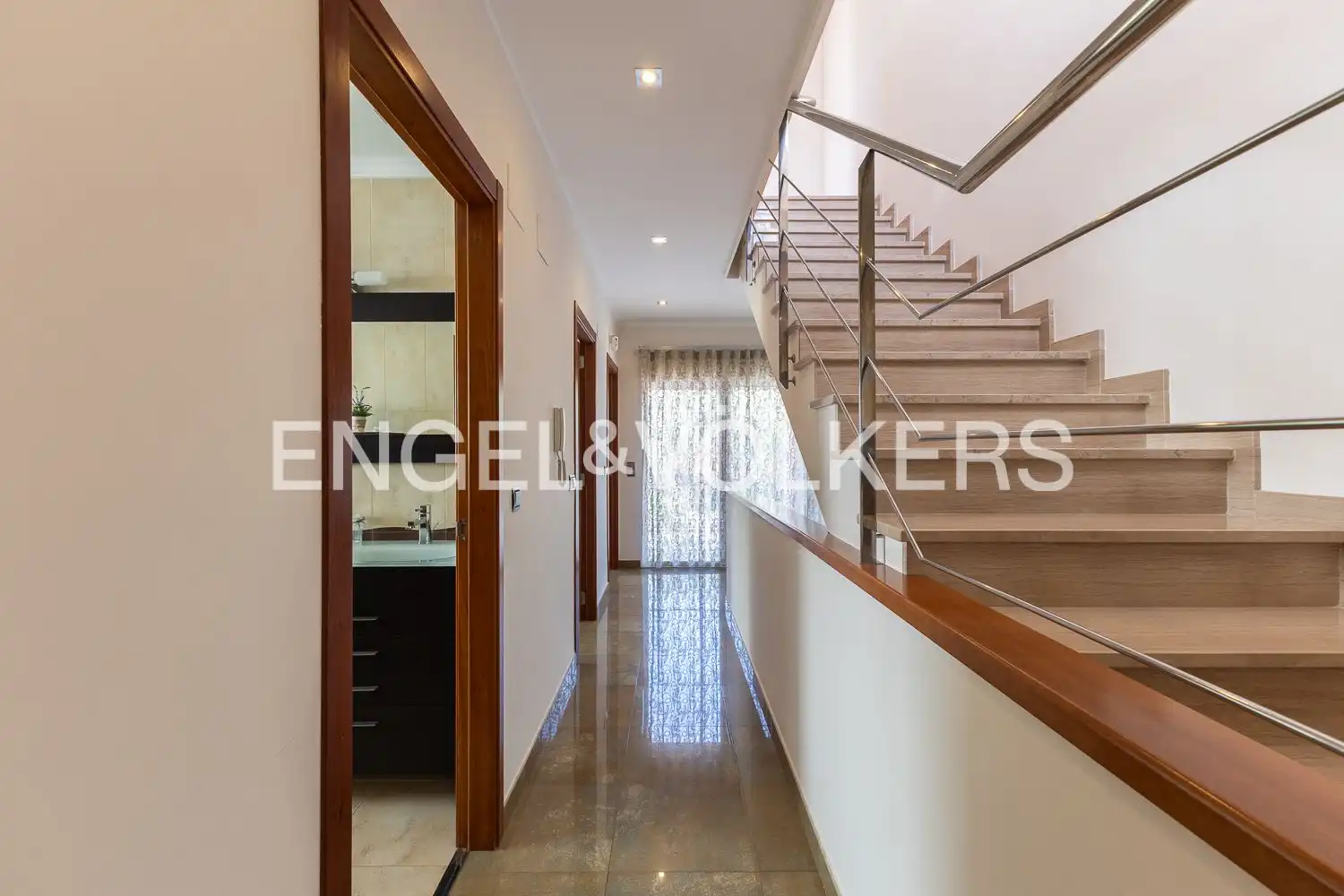 Houses for sale in Villanueva de Castellón  with Air Conditioner, Heating and Terrace