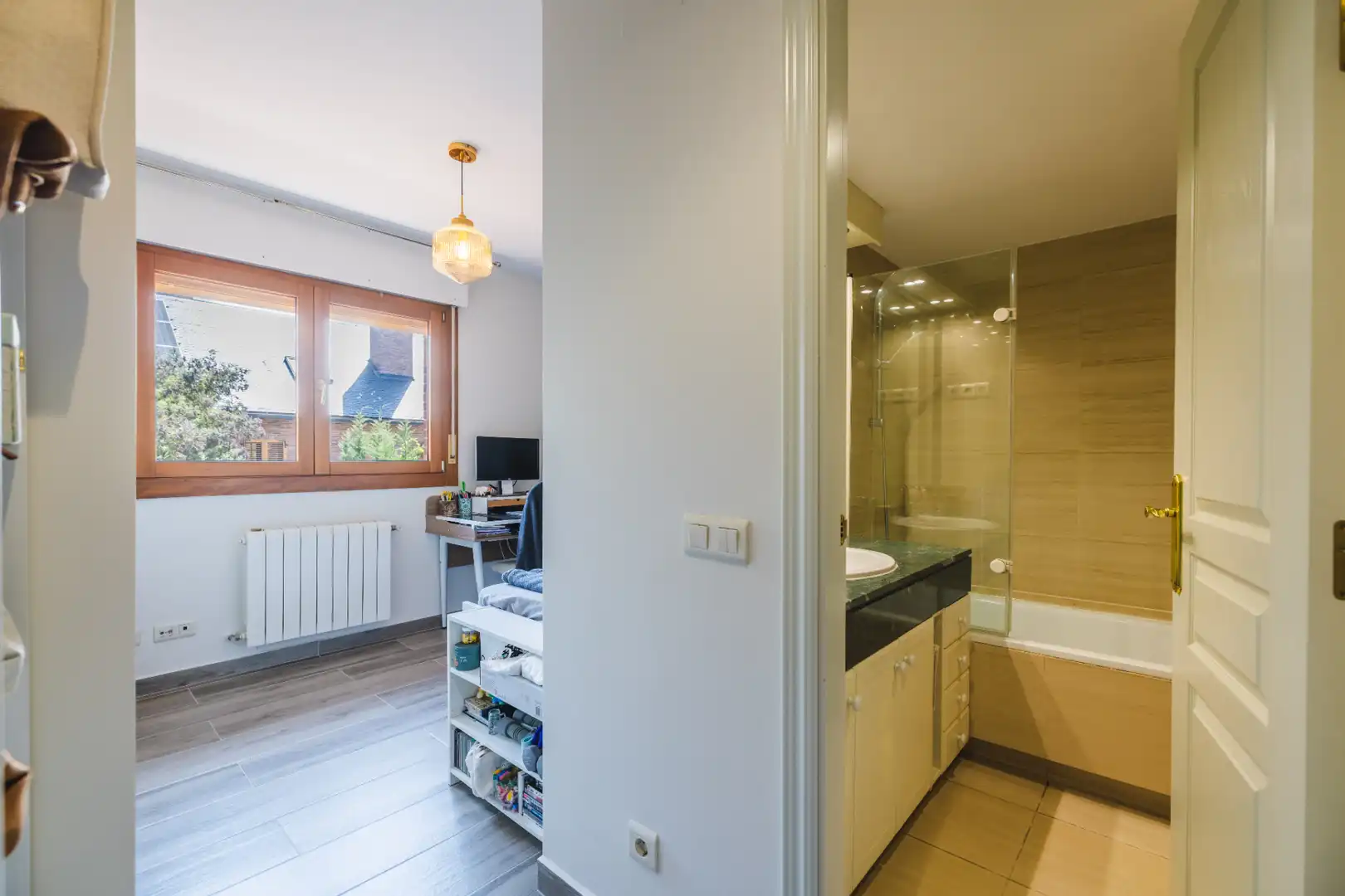 Badezimmer von Wohnung zum Verkauf in Las Rozas de Madrid mit Klimaanlage, Heizung und Gemeinschaftspool