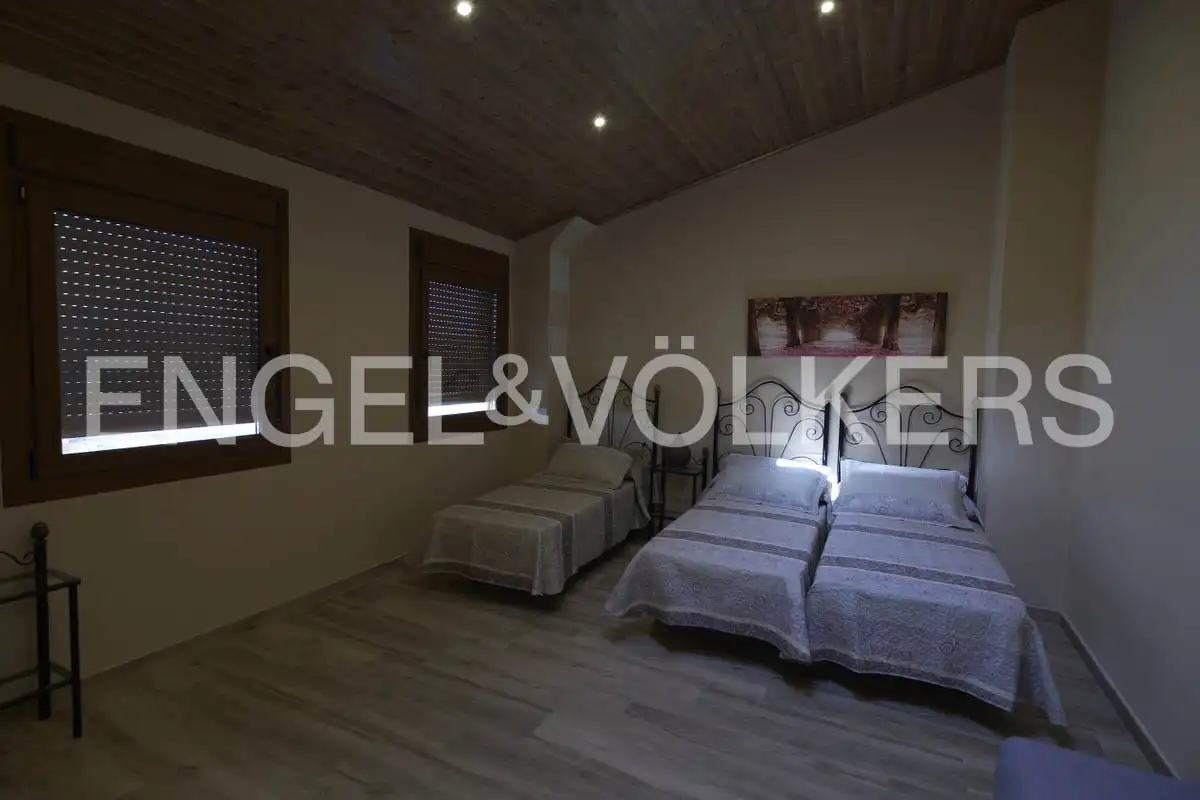 Casa pareada con terraza en venta en Carrer Major 57, imagen 13