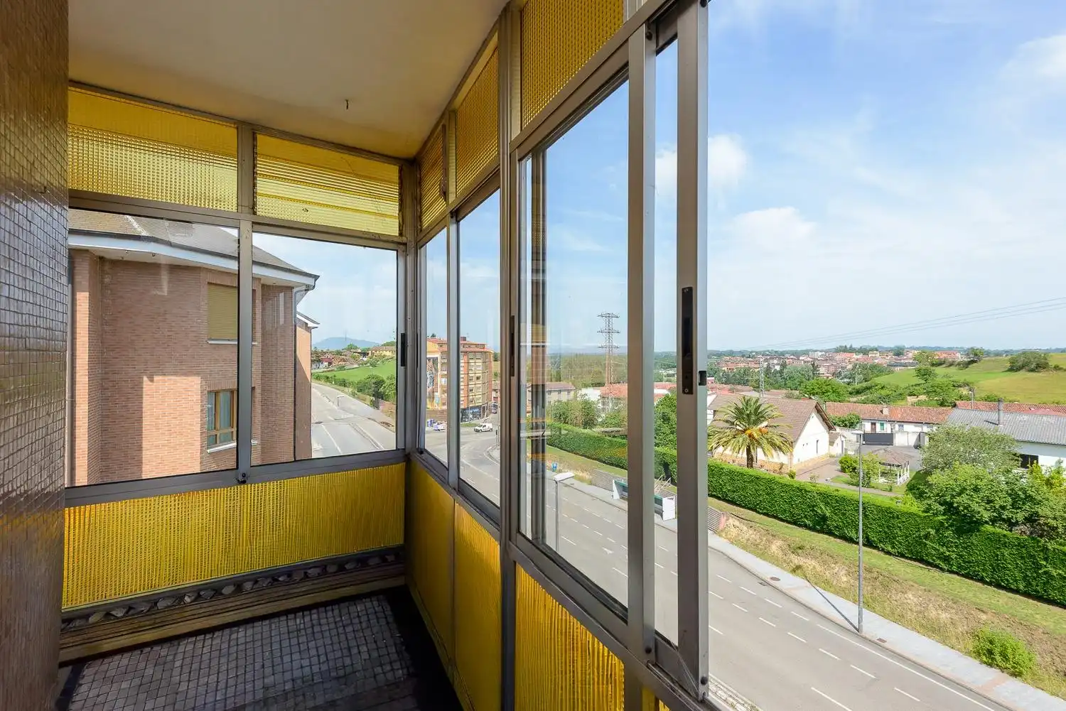 Terraza de Piso en venta en Siero con Calefacción