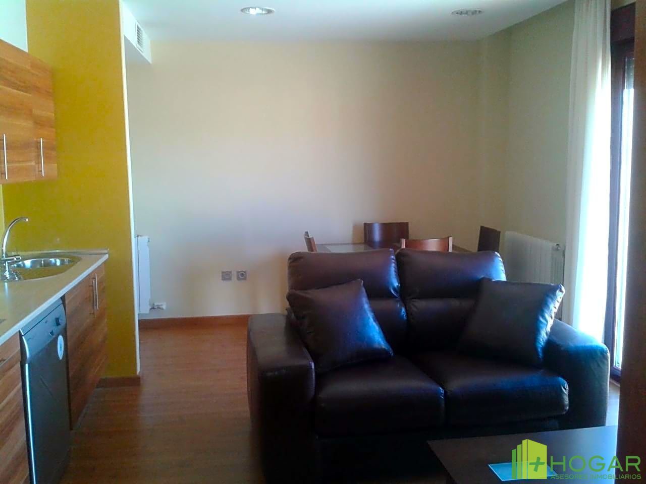 Sala d'estar de Apartament de lloguer en La Guardia de Jaén amb Aire condicionat, Calefacció i Terrassa