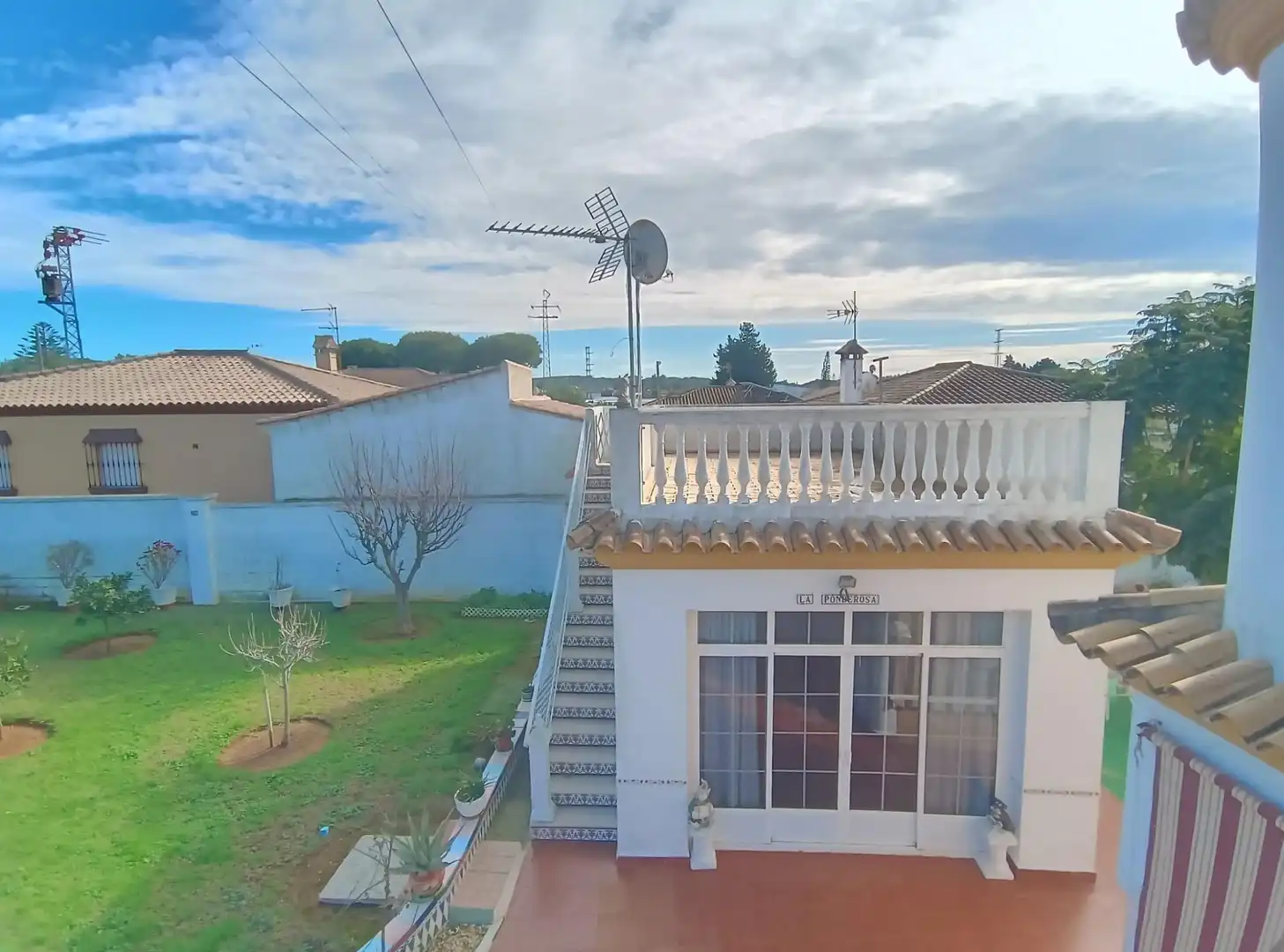 Vista exterior de Casa o chalet en venta en Chiclana de la Frontera con Jardín privado