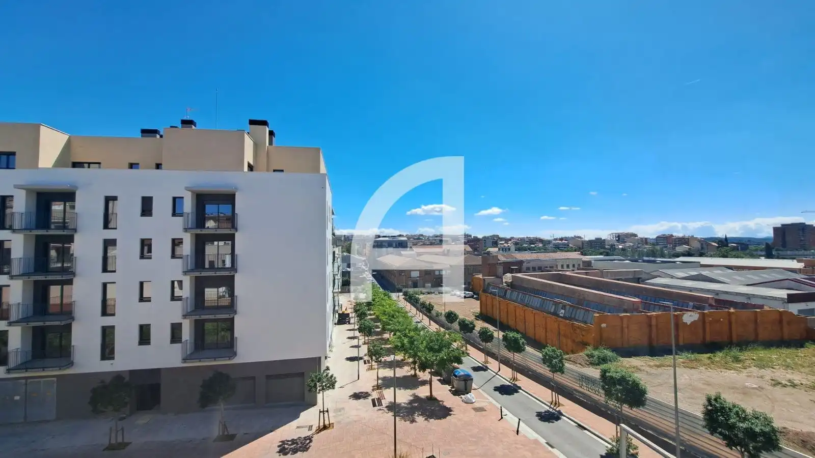 Vista exterior de Piso en venta en Terrassa con Calefacción, Terraza y Amueblado