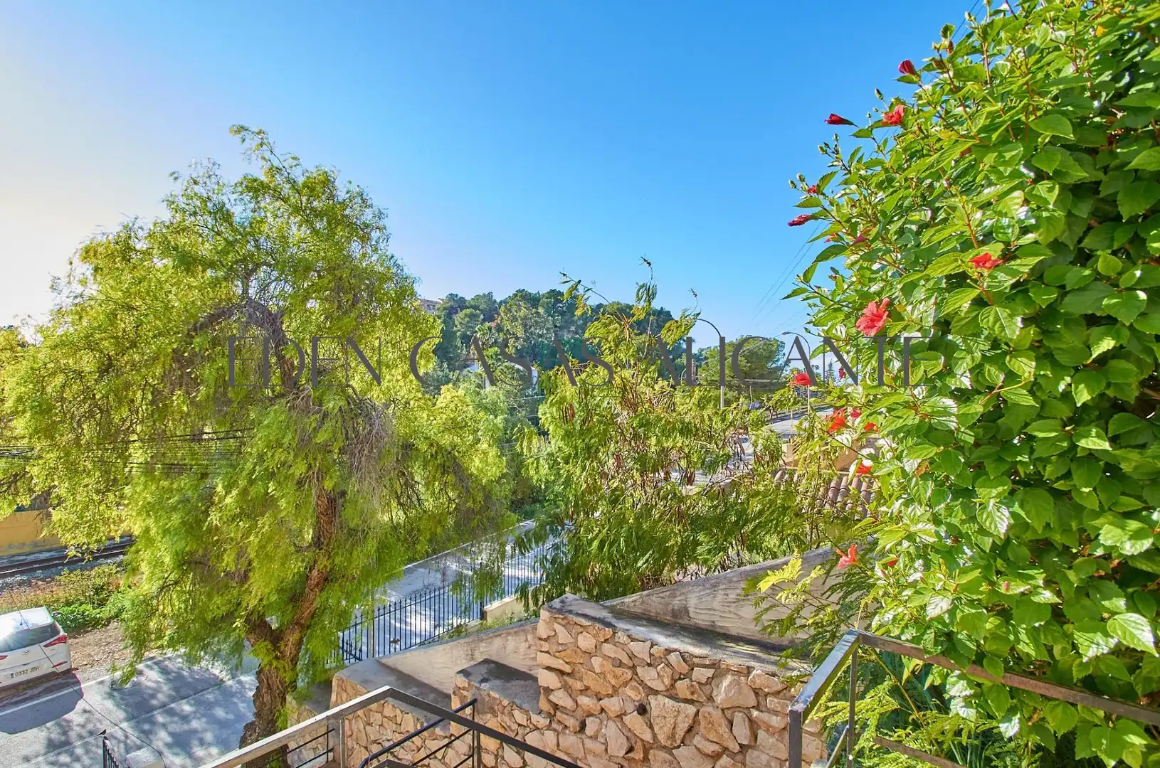 Vista exterior de Piso en venta en El Campello con Aire acondicionado, Jardín privado y Terraza