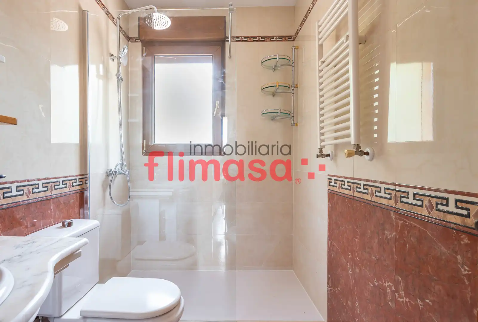 Baño de Casa o chalet en venta en Villaviciosa de Odón con Calefacción, Jardín privado y Terraza