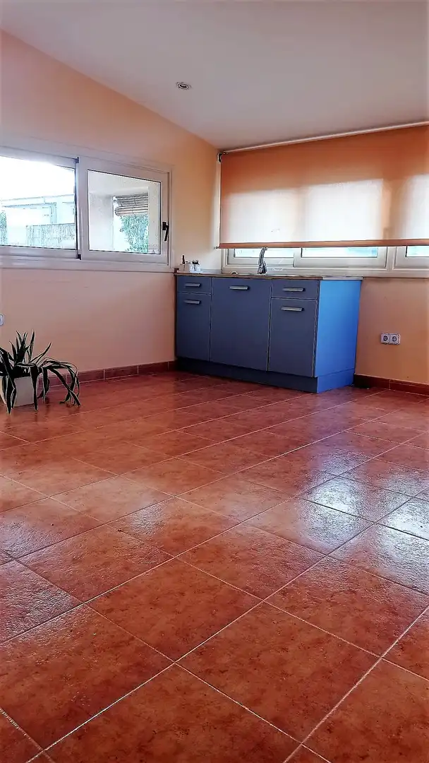 Cuina de Casa adosada en venda en Vilafranca del Penedès amb Calefacció, Terrassa i Traster