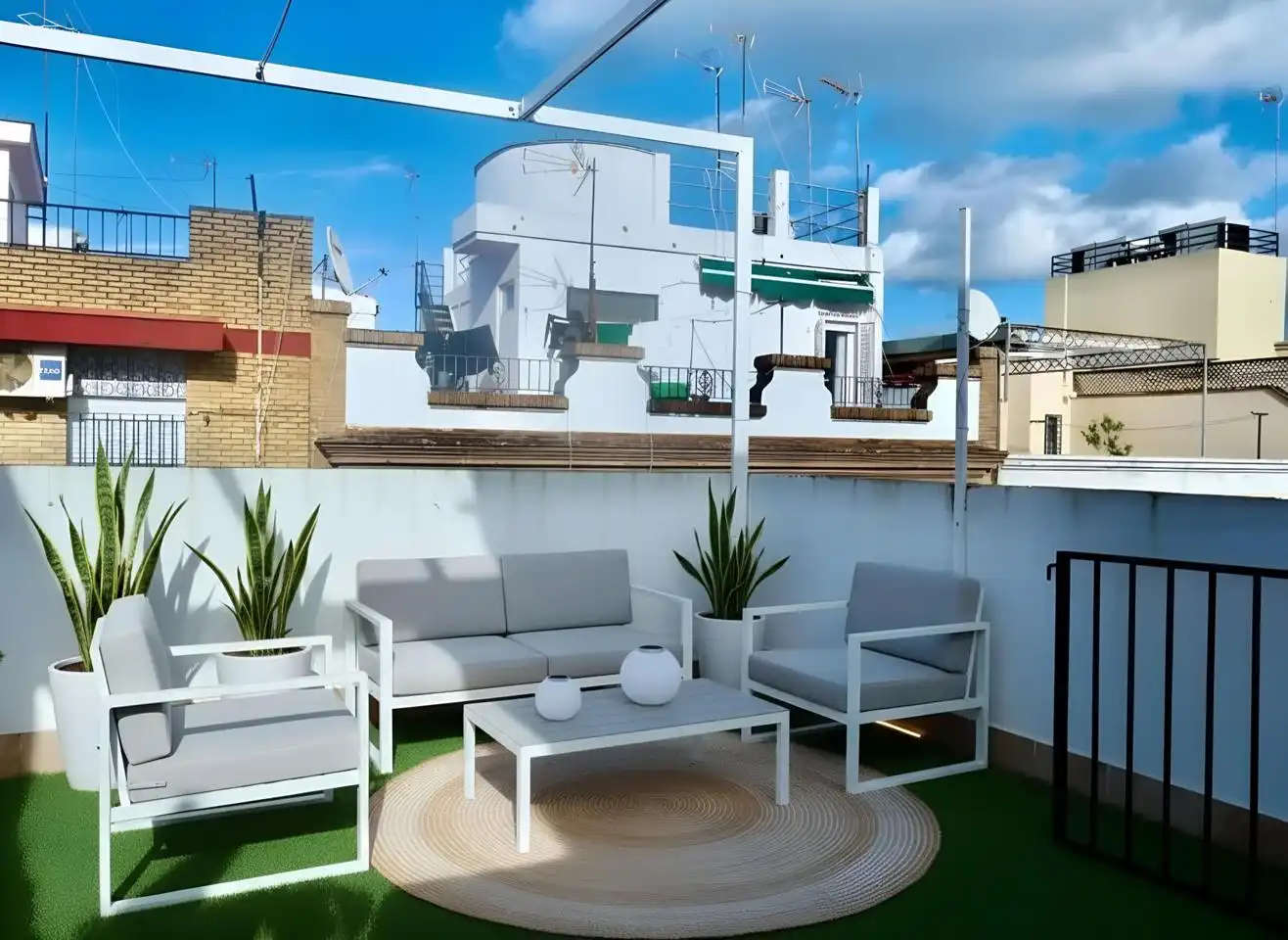 Terraza de Casa adosada en venta en Sevilla con Aire acondicionado, Calefacción y Parquet