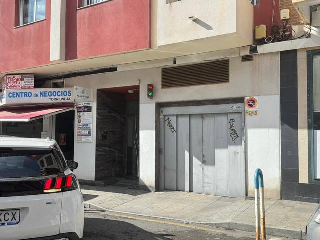 Garaje en Venta en Puerto Deportivo