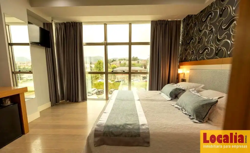 Habitación de Edificio en venta en Torrelavega 