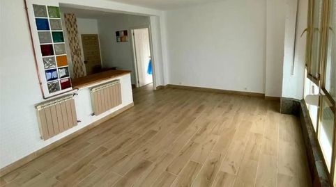 Foto 2 de Piso en venta en Calle de Elías Iglesias, 39d, Cacabelos, León