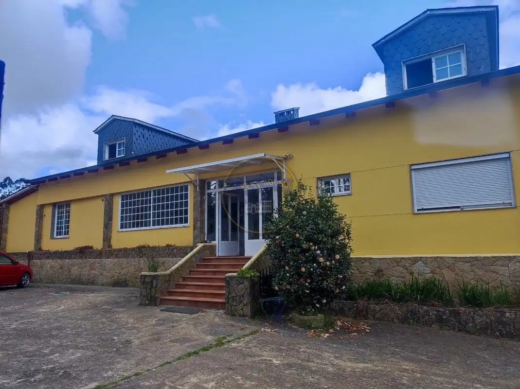 Vista exterior de Finca rústica en venta en Vigo  con Calefacción, Trastero y Piscina