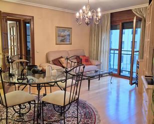 Living room of Flat for sale in Salamanca Capital  with Heating, Parquet flooring and Storage room