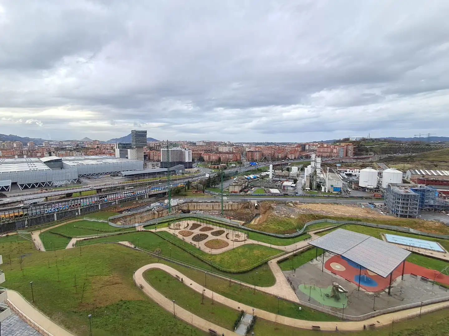 Vista exterior de Àtic en venda en Barakaldo  amb Calefacció, Terrassa i Traster